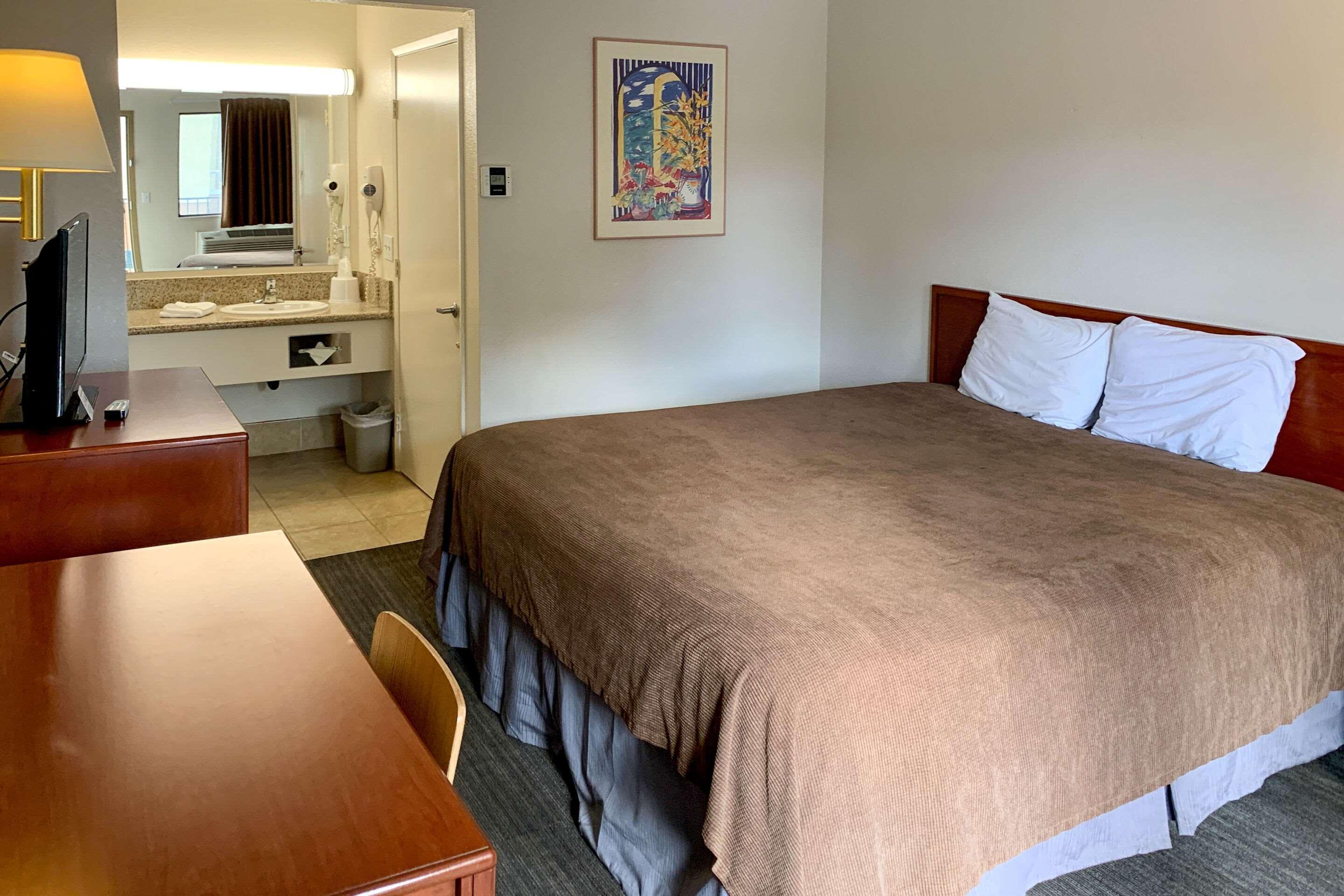 Rodeway Inn Sacramento-University Area Экстерьер фото