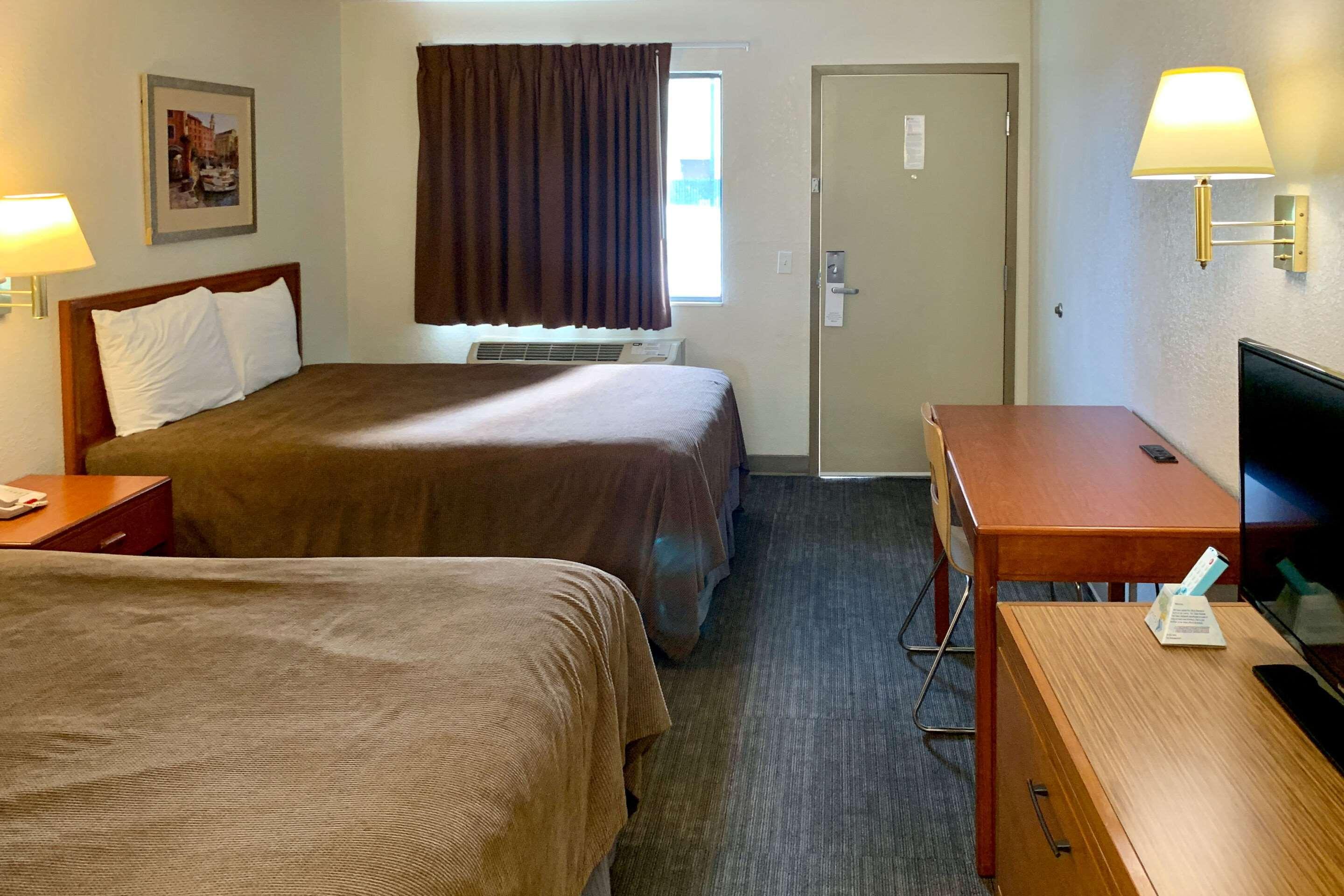 Rodeway Inn Sacramento-University Area Экстерьер фото