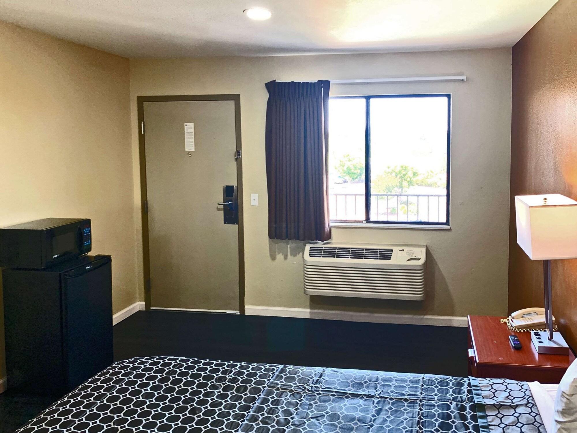 Rodeway Inn Sacramento-University Area Экстерьер фото