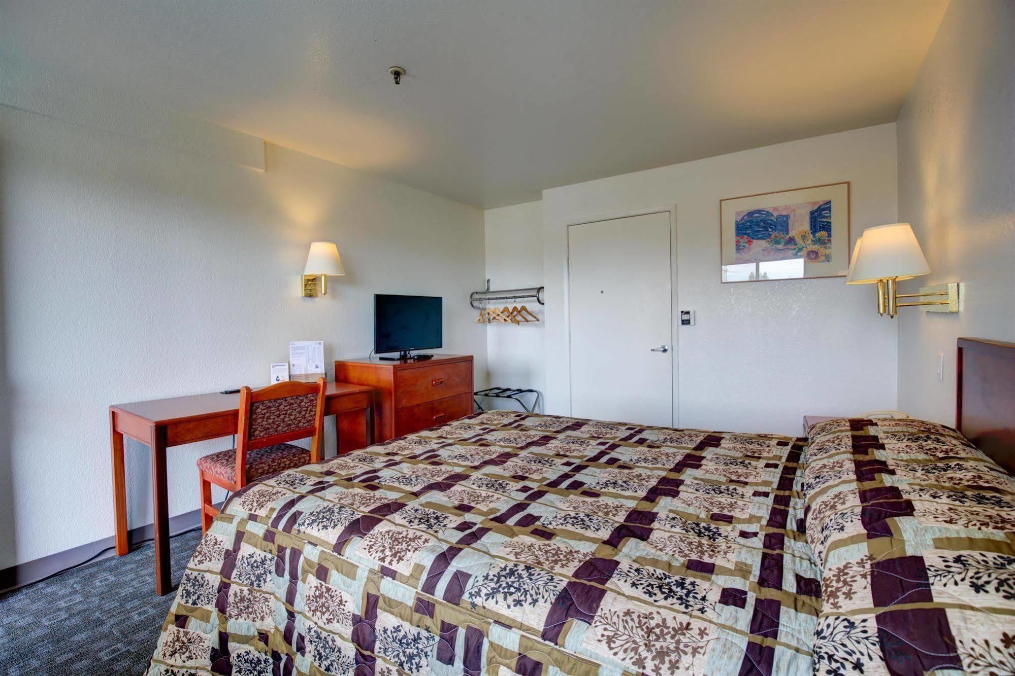 Rodeway Inn Sacramento-University Area Экстерьер фото